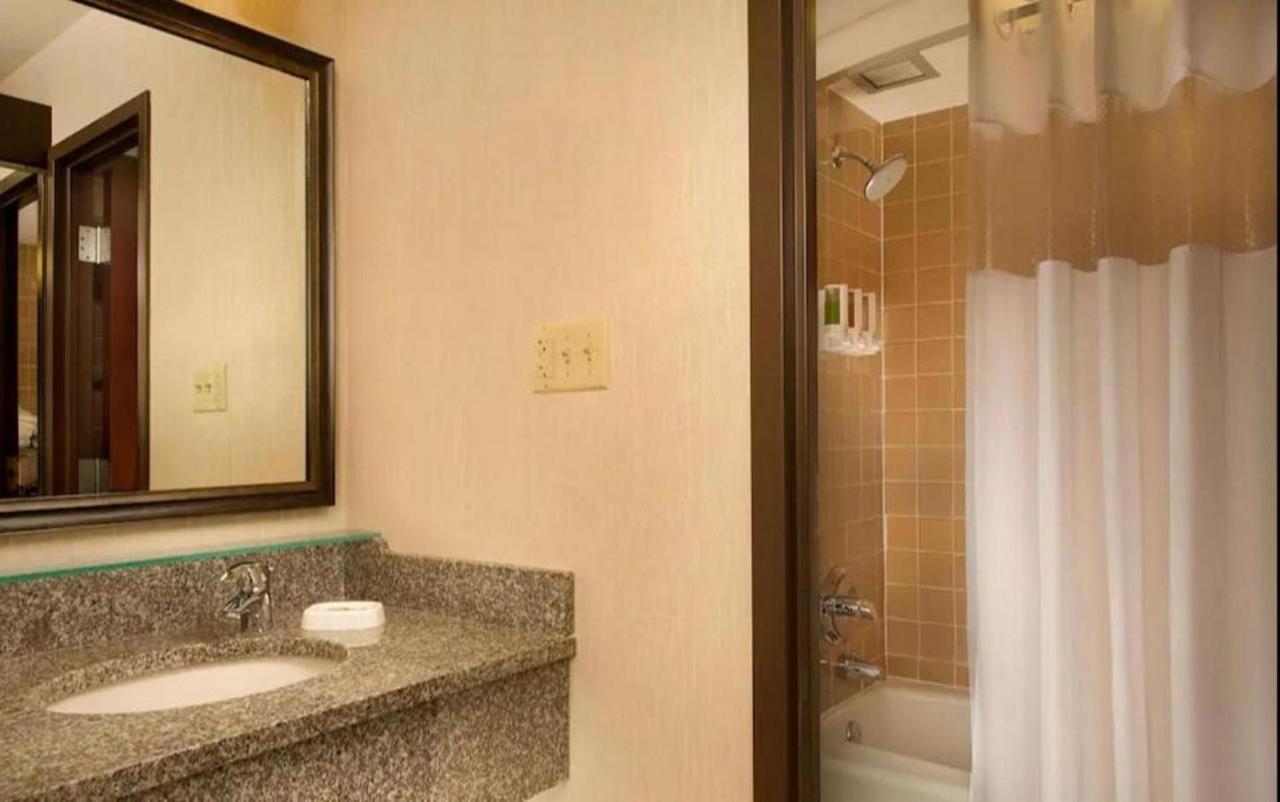 Hotel Lotus Kansas City Stadium Dış mekan fotoğraf